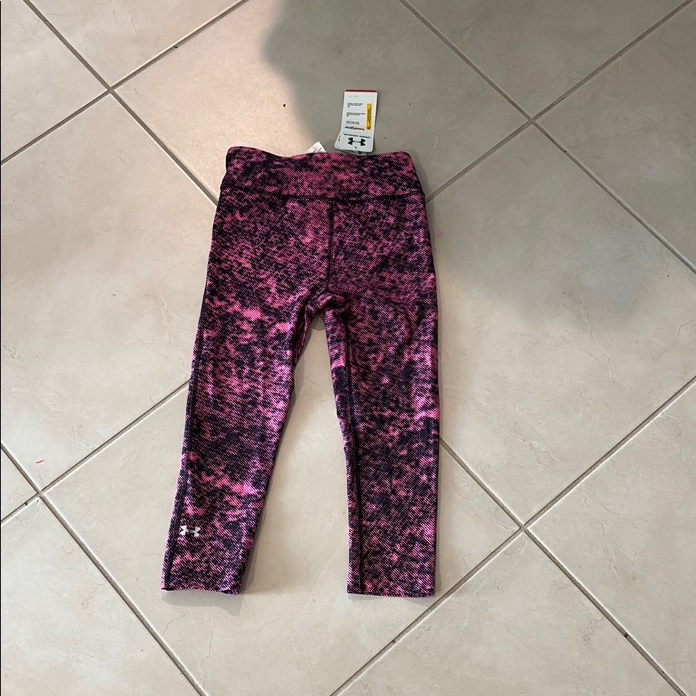 NWT XS under armour compression leggings 680